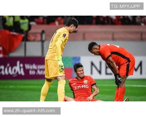 沪媒谈海港亚冠失利：能上的都上了，竭尽全力仍是一声叹气